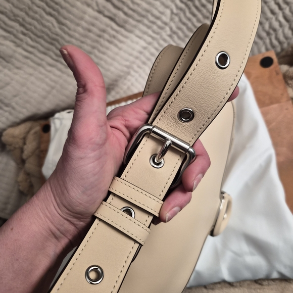 Coach Tabby 26 Messenger Leather Shoulder Bag - Picture 8 of 9